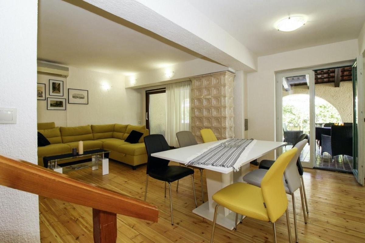 Casa Parenzana In Porec - Haus Fuer 7-9 Personen Exterior photo